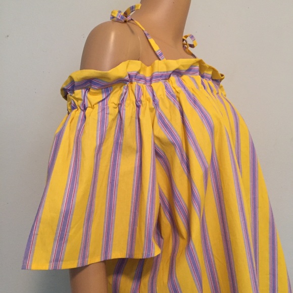 Chicwish Cold Shoulder Top - Picture 10 of 16